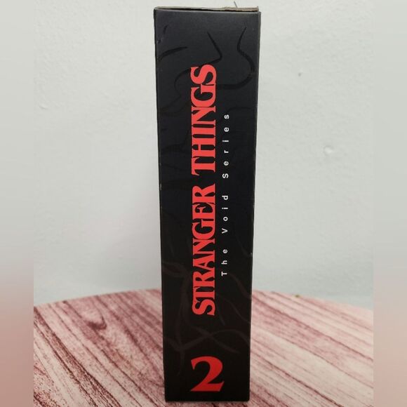 Bandai- Stranger Things - The Void Series- Eleven(1) & Hopper(2) NIB - Picture 7 of 16
